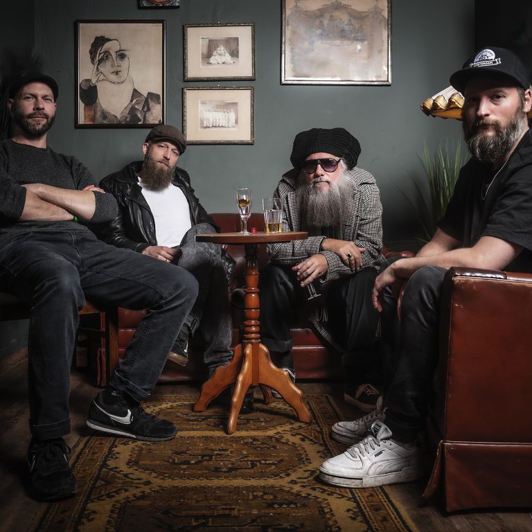 JAYA THE CAT + THE BENNIES