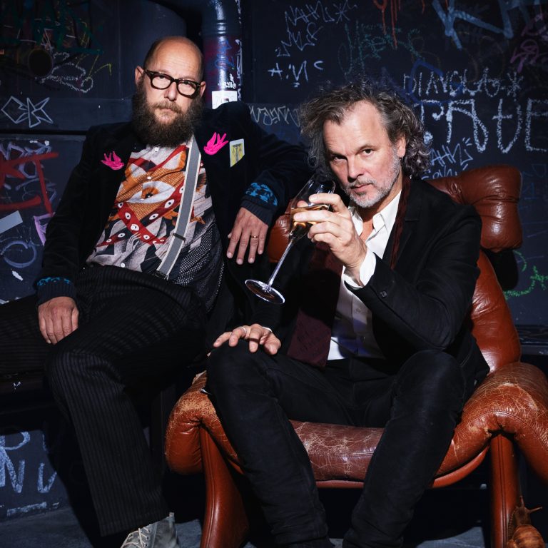 DREIVIERTELBLUT„Prost Ewigkeit“